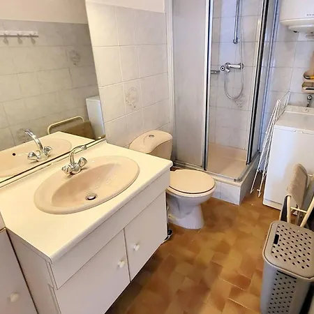 Сasa de vacaciones Maison T3 A Six-fours Avec Jardin, Parking Prive, Wi-fi Et Proche Plages - Fr-1-316-317 Six-Fours-les-Plages